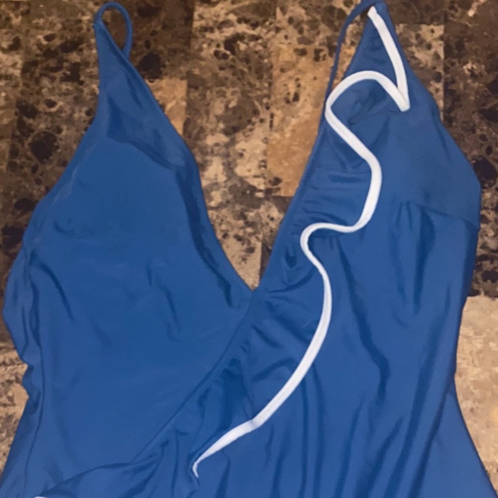 Women’s one piece CUPSHE bathing suit.